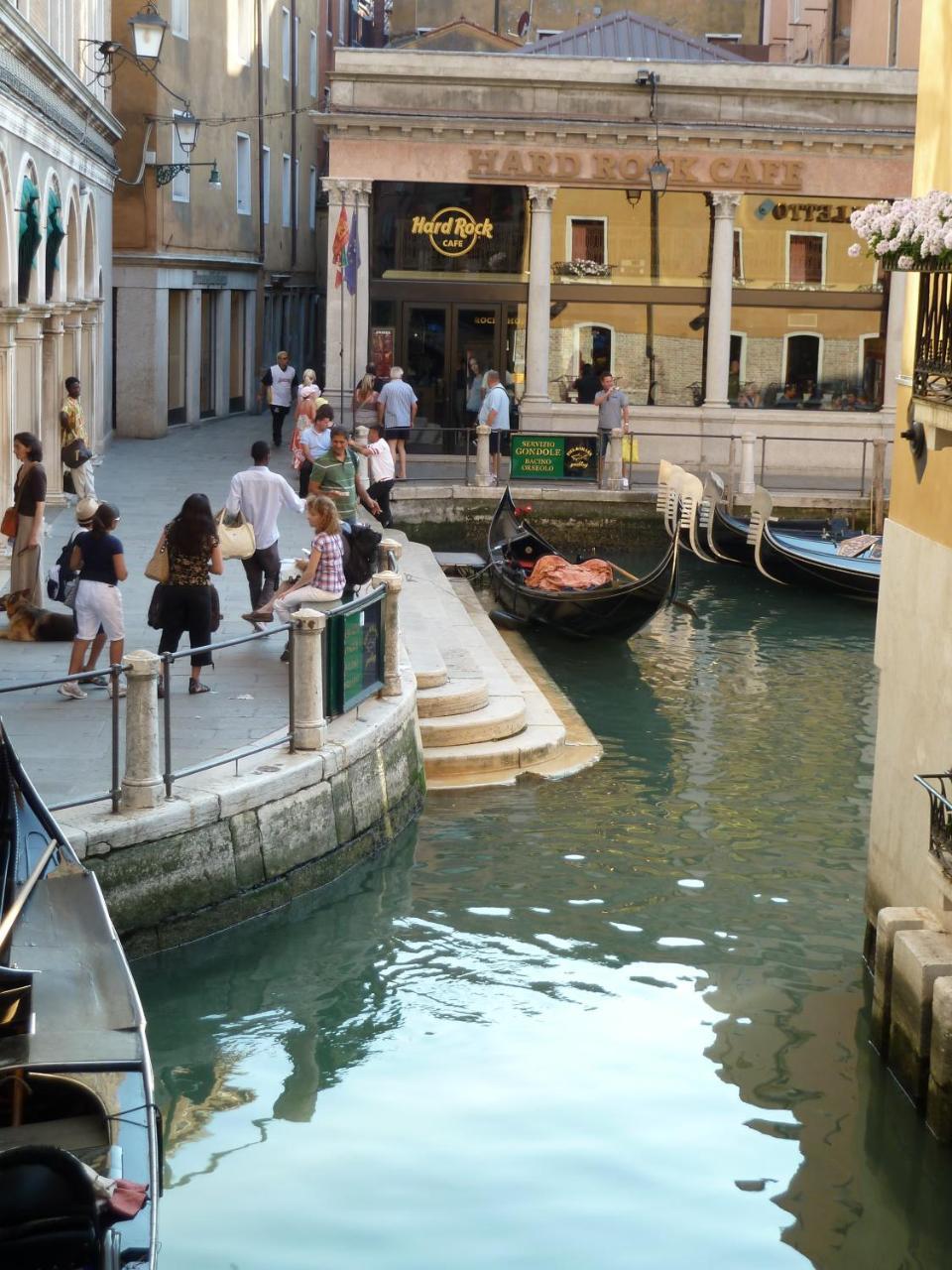 Ca' Alle Gondolette Apartamento Veneza Exterior foto